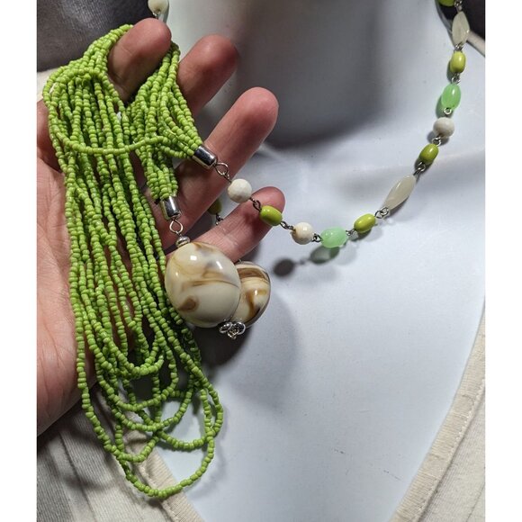 Vintage Fairycore Green Glass And Acrylic Beaded Necklace - Picture 3 of 7